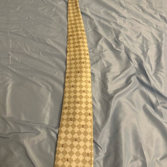 Bvlgari, Loewe, Missoni Ties - Picture 5 of 6